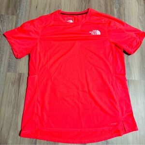 North Face Flash-Dry Athletic Women’s Tee size large
